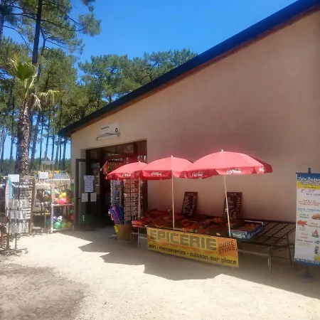 Julien: Comfort With Shared Pool Holiday home Saint-Julien-en-Born